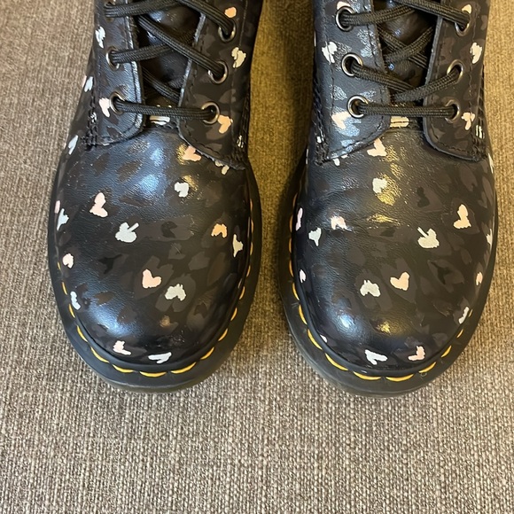 Dr Martens 1460 Pascal Leather Wild Heart Printed Lace Up Boots - Picture 10 of 12